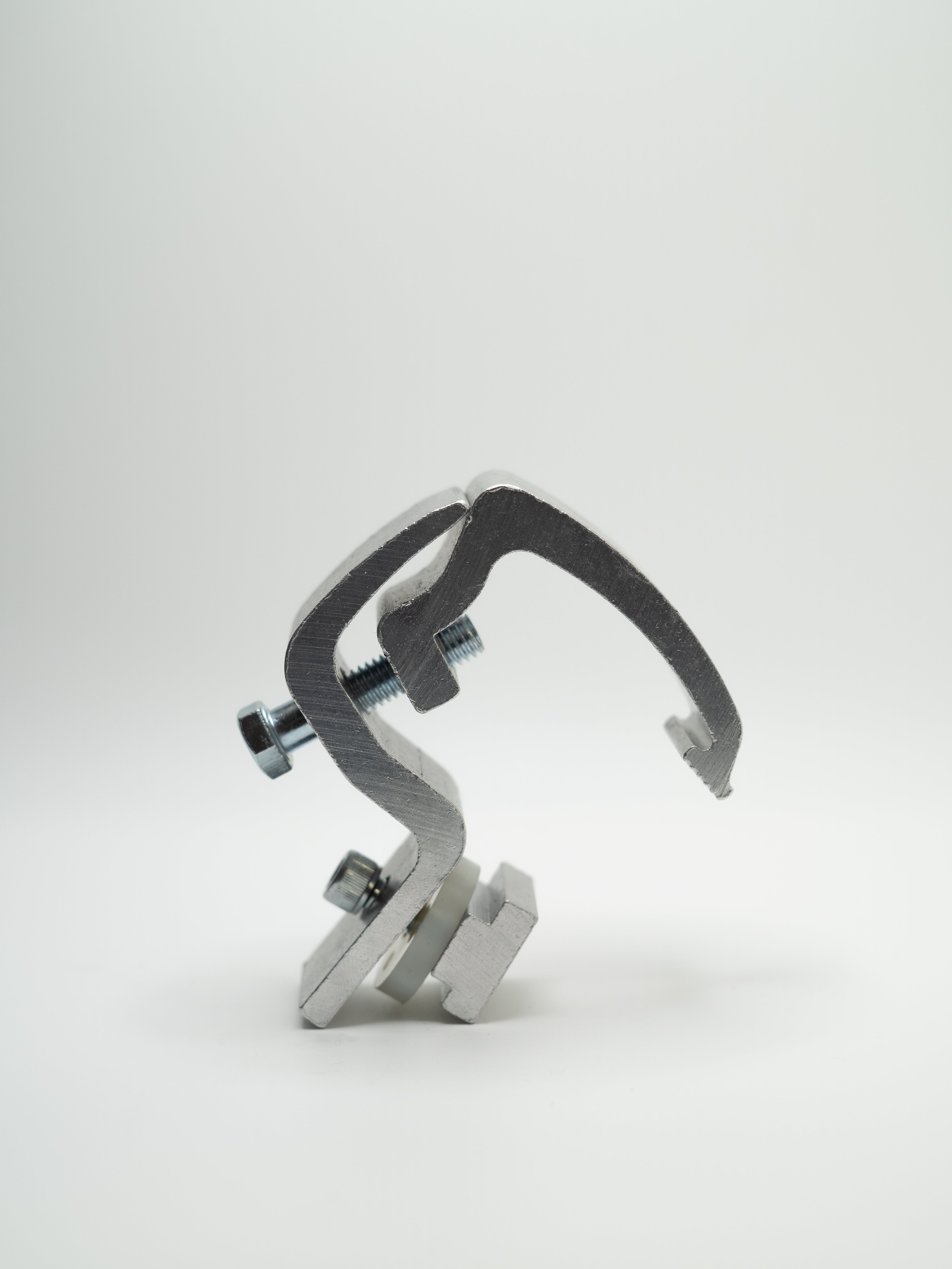 16+ Tacoma Clamp (Pack of 4) - Truck Stuff HQ