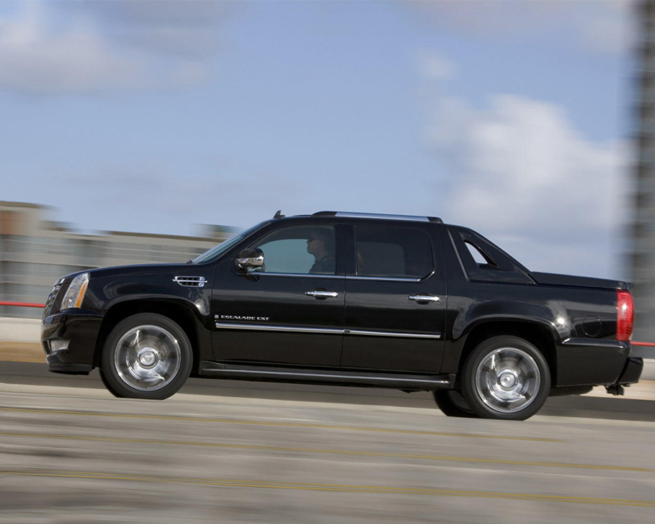 Cadillac Escalade EXT Truck Stuff HQ