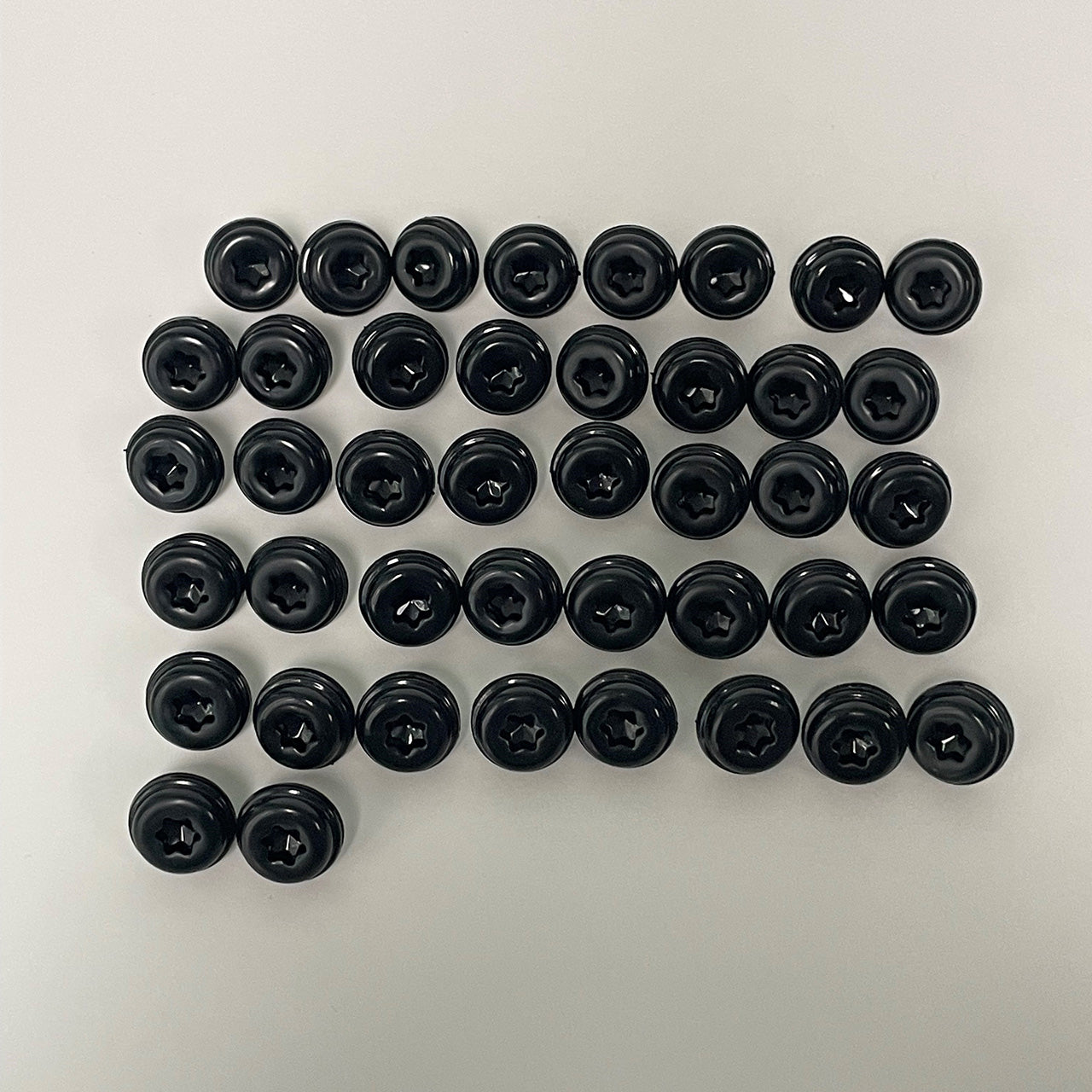 Replacement Push In Bolt Kit-Black for Baseline Fender Flares