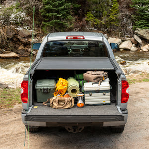 Toyota Tundra Model with Mountain Top Retractable Roll Cover for Truck Bed